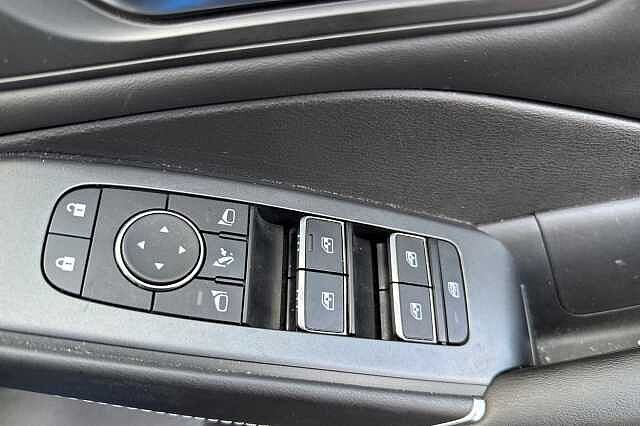 Nissan Qashqai 1.3 DiG-T MH N-Connecta 5dr