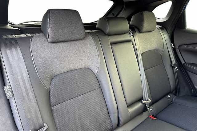 Nissan Qashqai 1.3 DiG-T MH N-Connecta 5dr