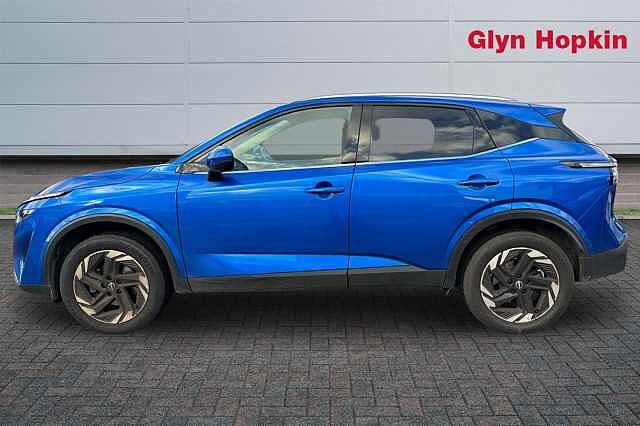 Nissan Qashqai 1.3 DiG-T MH N-Connecta 5dr