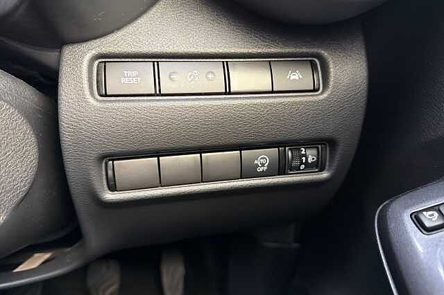 Nissan Juke 1.0 DiG-T 114 N-Connecta 5dr