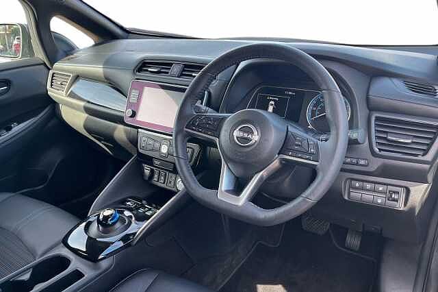 Nissan LEAF 110kW N-Connecta 39kWh 5dr Auto