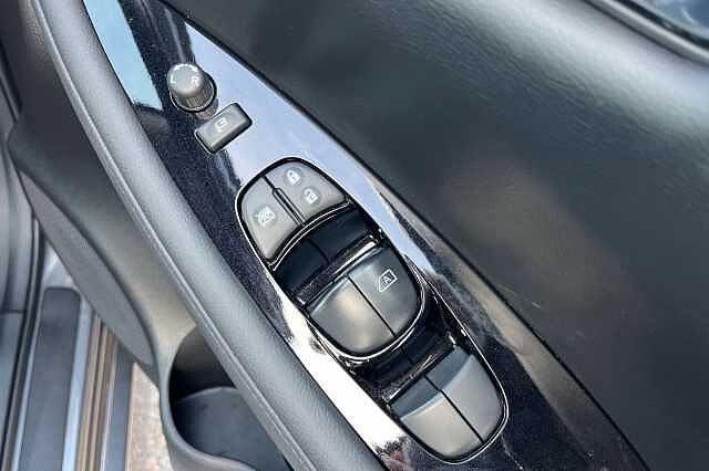 Nissan LEAF 110kW N-Connecta 39kWh 5dr Auto