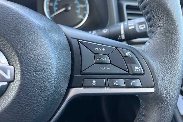 Nissan LEAF 110kW N-Connecta 39kWh 5dr Auto