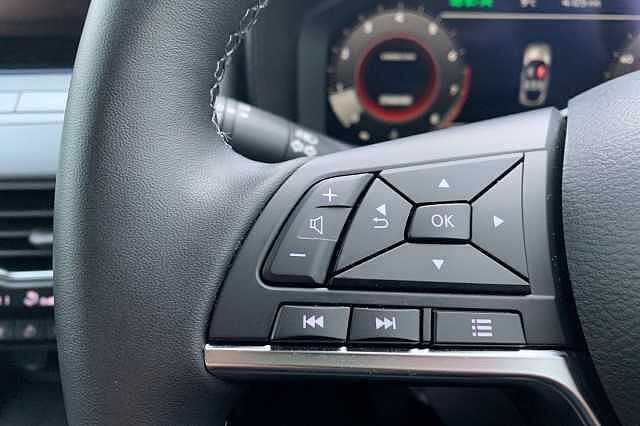 Nissan Juke 1.0 DiG-T N-Connecta 5dr