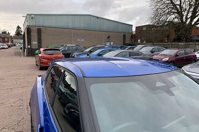 Nissan Juke 1.0 DiG-T N-Connecta 5dr