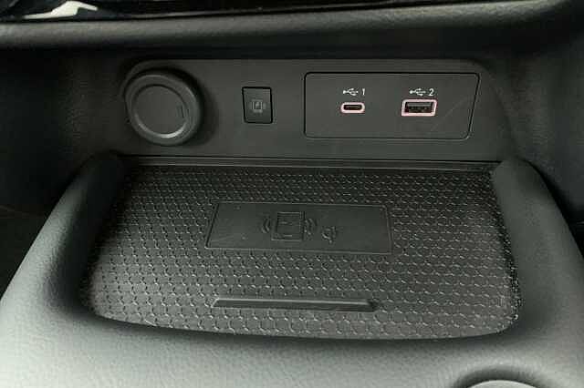 Nissan Juke 1.0 DiG-T N-Connecta 5dr