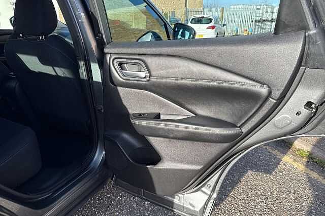 Nissan Qashqai 1.3 DiG-T MH Visia 5dr