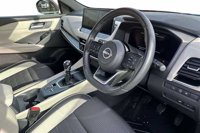 Nissan Qashqai 1.3 DiG-T MH Tekna 5dr