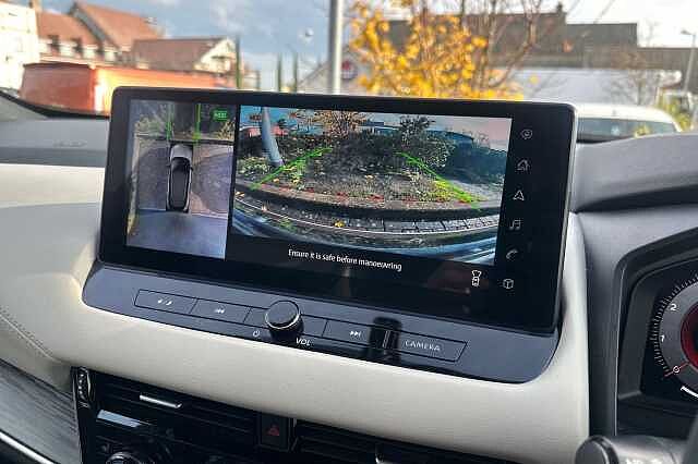 Nissan Qashqai 1.3 DiG-T MH Tekna 5dr