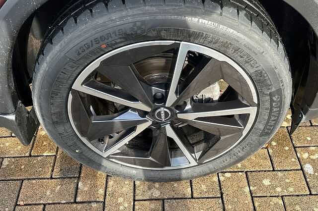 Nissan Qashqai 1.3 DiG-T MH Tekna 5dr