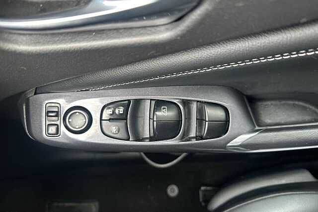 Nissan Juke 1.0 DiG-T 114 N-Connecta 5dr