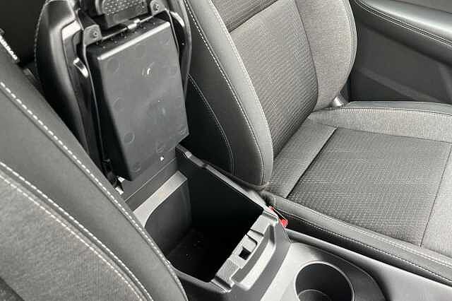 Nissan Qashqai 1.3 DiG-T MH N-Connecta 5dr