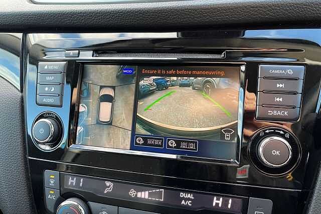 Nissan Qashqai 1.3 DiG-T 160 N-Connecta 5dr DCT [Glass Roof Pack]