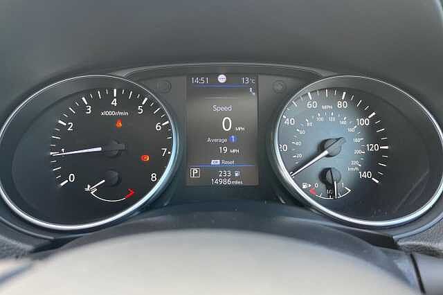 Nissan Qashqai 1.3 DiG-T 160 N-Connecta 5dr DCT [Glass Roof Pack]