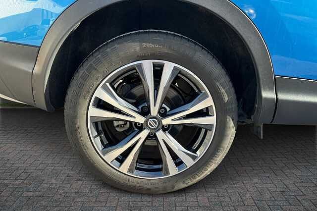 Nissan Qashqai 1.3 DiG-T 160 N-Connecta 5dr DCT [Glass Roof Pack]