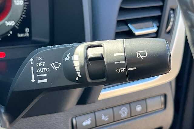 Nissan Qashqai 1.3 DiG-T MH Tekna [Bose] 5dr