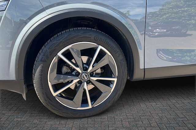 Nissan Qashqai 1.3 DiG-T MH Tekna [Bose] 5dr