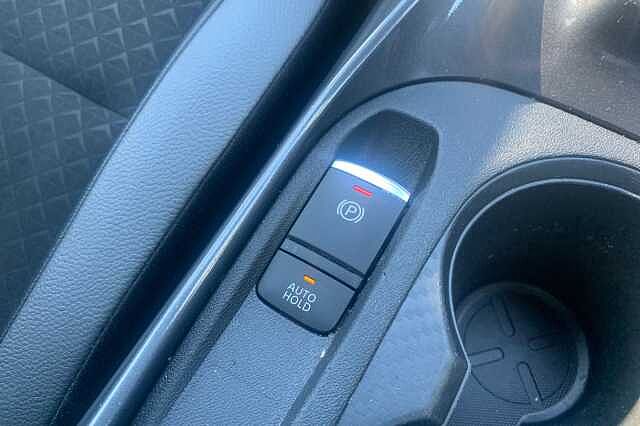 Nissan Juke 1.0 DiG-T 114 N-Connecta 5dr