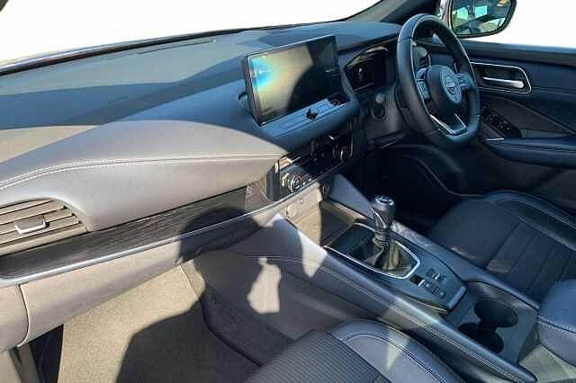 Nissan Qashqai 1.3 DiG-T MH Tekna 5dr