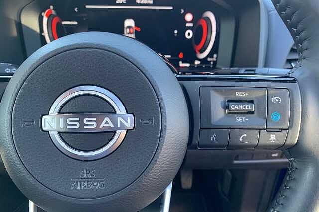 Nissan Qashqai 1.3 DiG-T MH Tekna 5dr