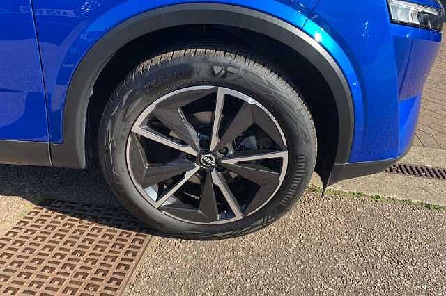 Nissan Qashqai 1.3 DiG-T MH Tekna 5dr