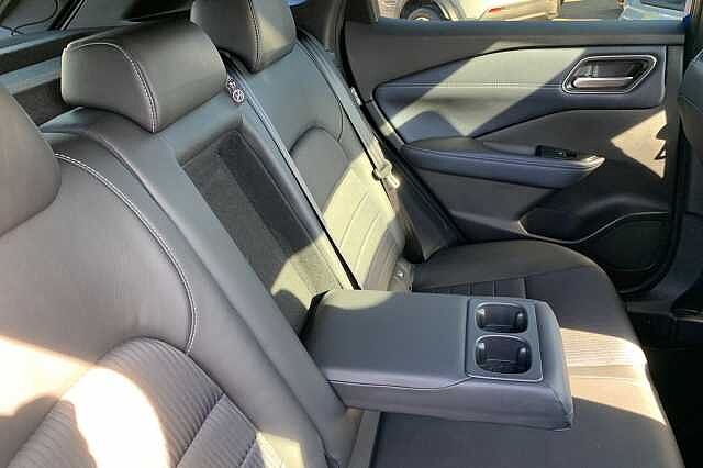 Nissan Qashqai 1.3 DiG-T MH Tekna 5dr