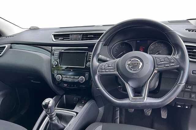 Nissan Qashqai 1.3 DiG-T Acenta Premium 5dr