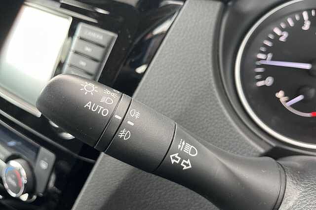 Nissan Qashqai 1.3 DiG-T Acenta Premium 5dr